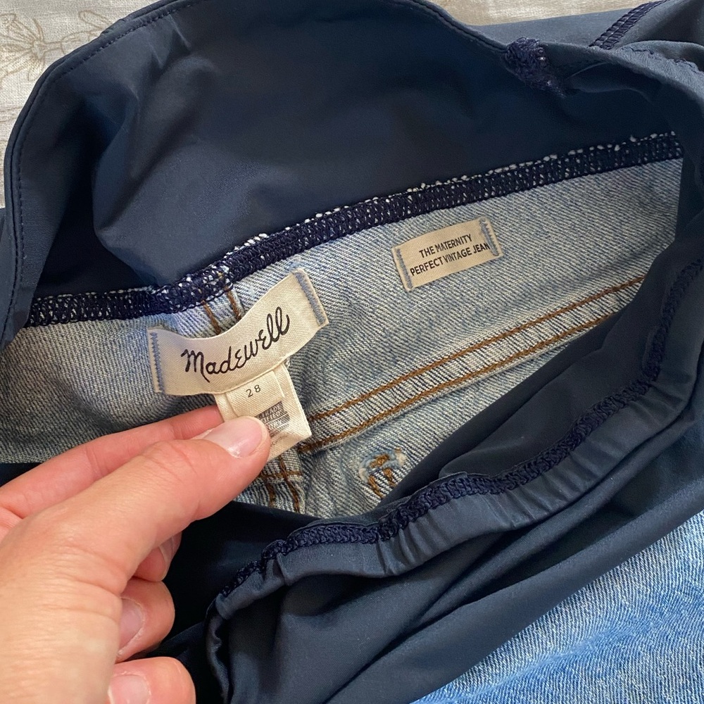 Maternity Over-the-Belly Perfect Vintage Jeans in Coney Wash - Picture 5 of 7